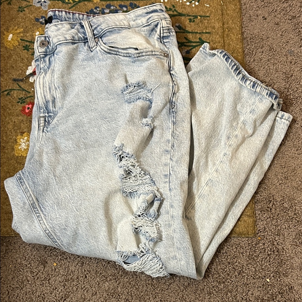 Stylish Light Blue Distressed Boyfriend Jeans